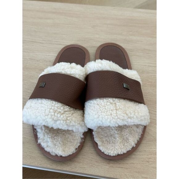 Australian Luxe Sherpa leather slide slippers size 10 - Picture 1 of 8